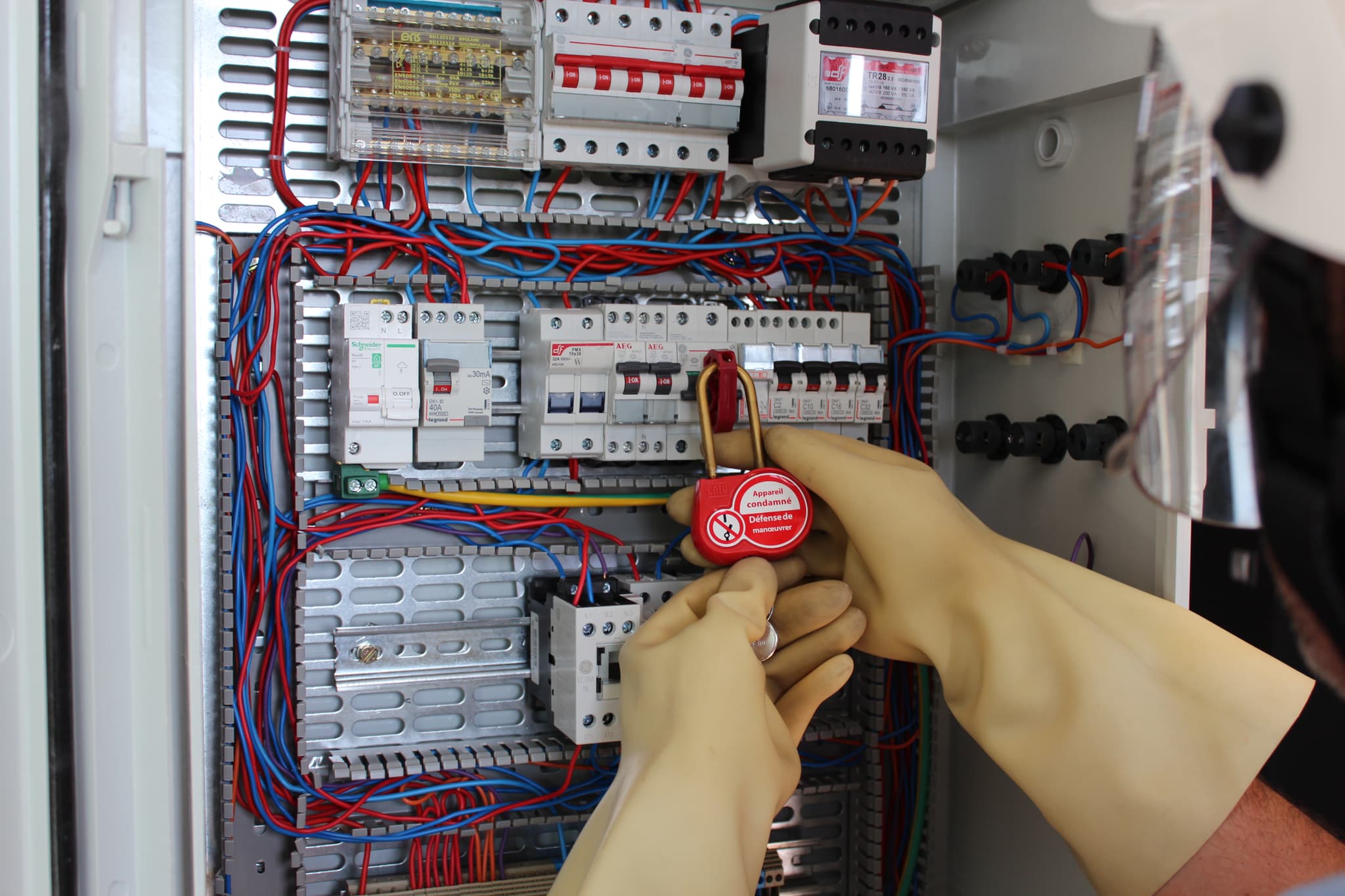 Habilitation électrique BS BE Manœuvre